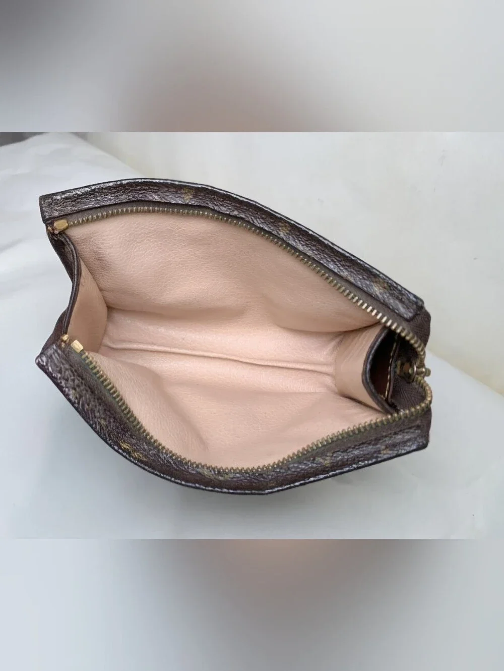Louis Vuitton Monogram Poche Toilette 15 Cosmetic Pouch